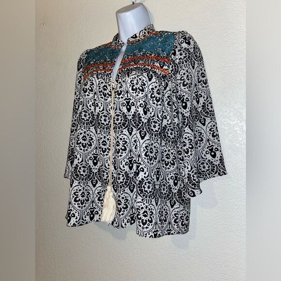THML Boho Peasant Embroidered Floral Print Oversized peasant top size Small - Picture 4 of 9